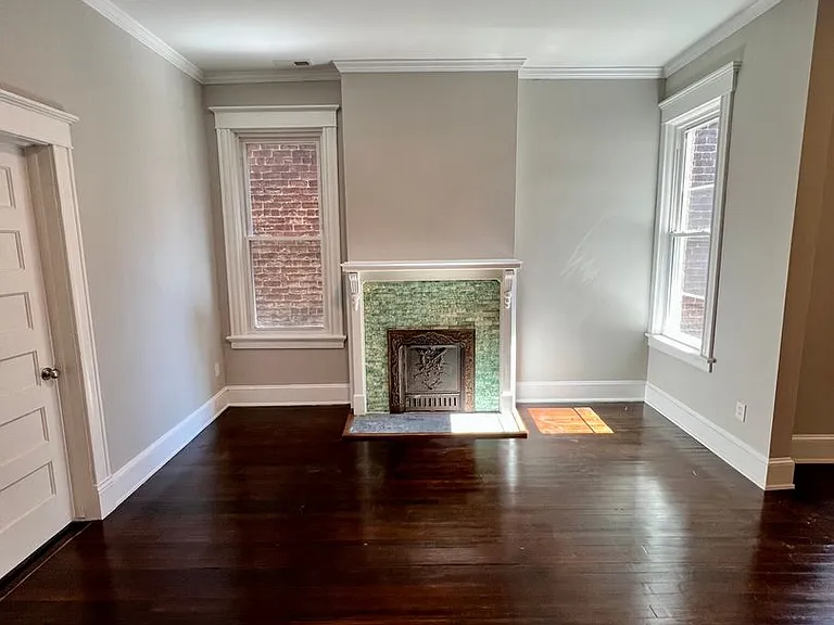 2331 W Grace Street — Photo 8
