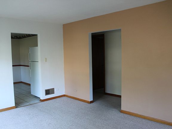 3rd image of 215 N Lord Ave #17