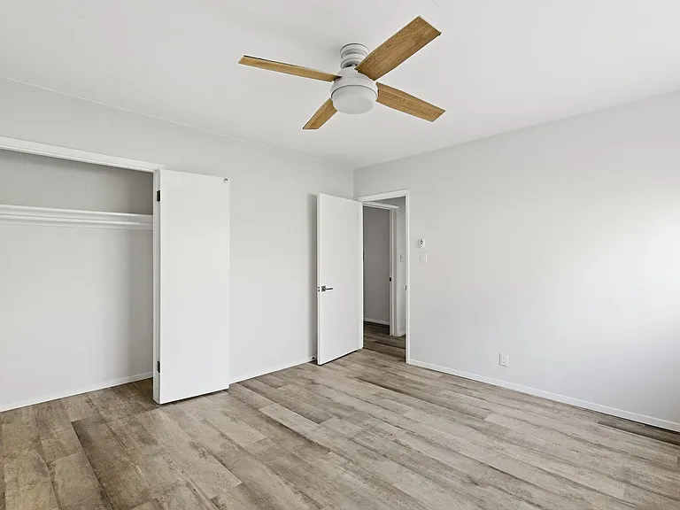 1676 Manning Ave — Photo 21