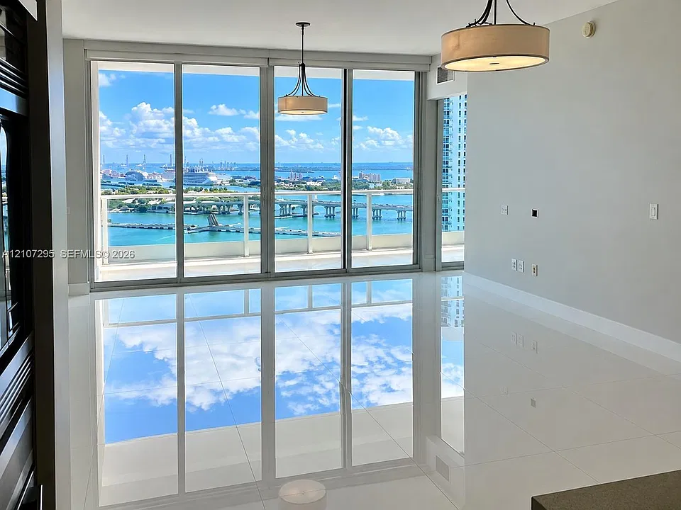 2020 N Bayshore Dr #3203