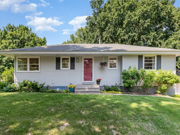 16522 Elm Dr, Minnetonka, MN 55345