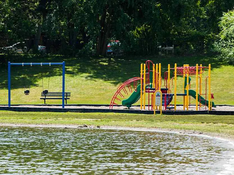 Fairchild Lake — Photo 5