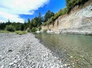 271 Church Ln, Carlotta, CA 95528