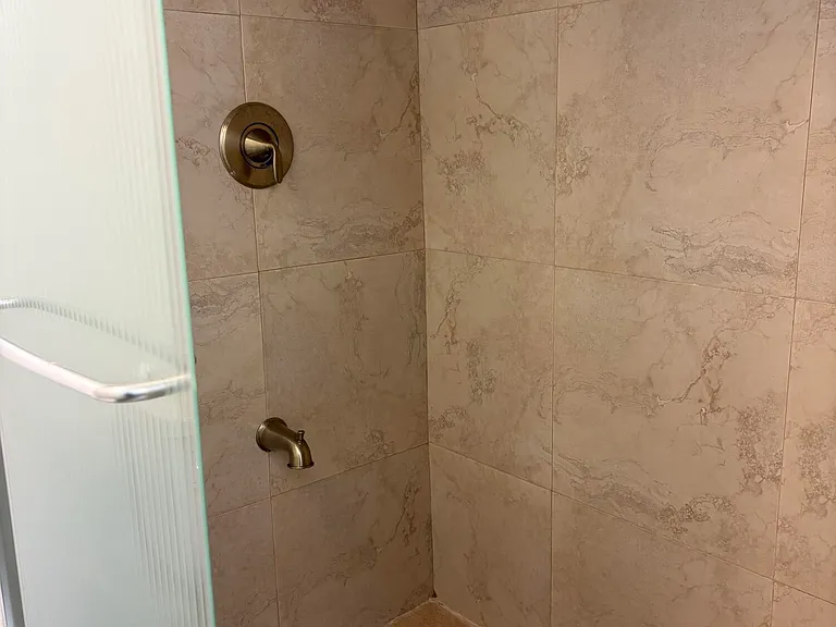 610 NW 214th St #101 — Photo 12