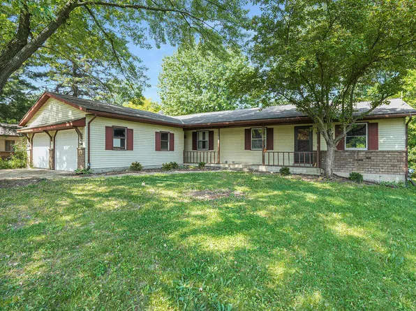 2555 Ridgemoor Dr SE, Kentwood, MI 49512