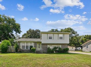 1263 Honeysuckle Ln, Charleston, SC 29412