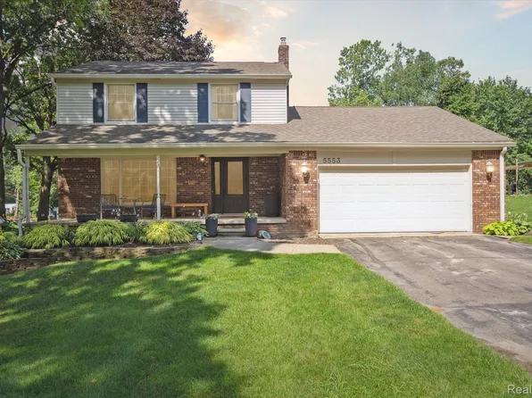 5553 Farley Rd, Clarkston, MI 48346