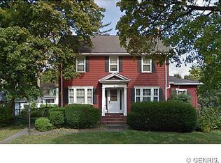 10 Roxborough Rd, Rochester, NY 14619