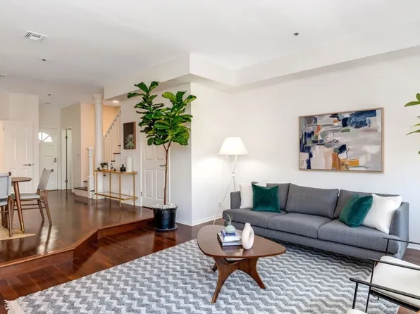 850 N Poinsettia Pl APT 2, Los Angeles, CA 90046