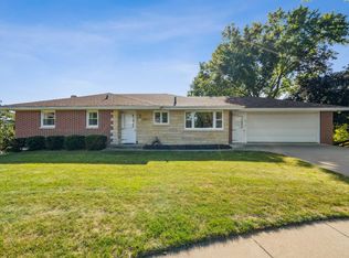 1545 Pego Ct, Dubuque, IA 52003