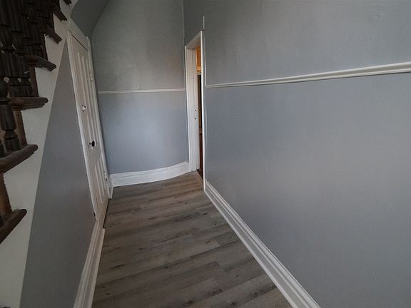 3rd image of 3330 6th Ave