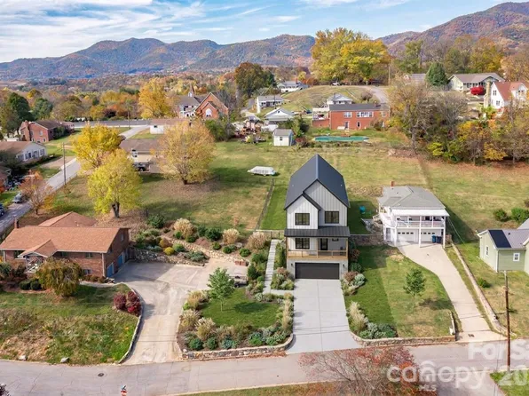 99999 Allen St, Canton, NC 28716