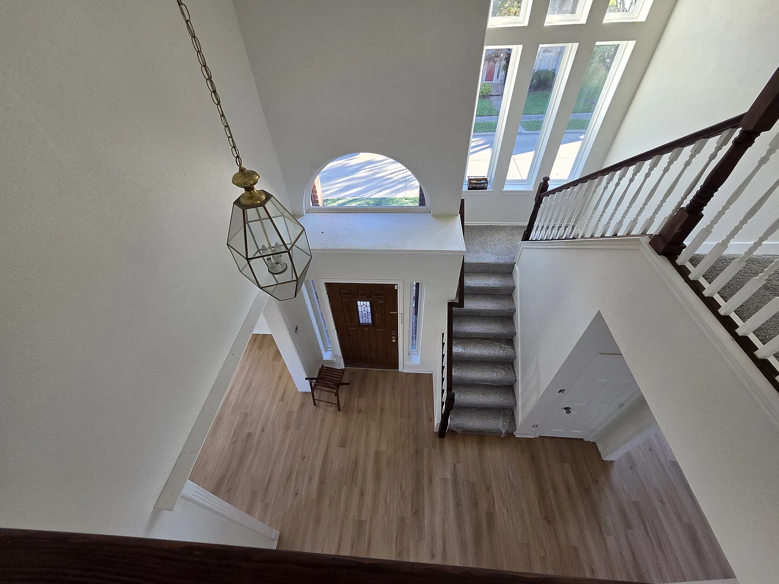 4 bed, 2.5 bath, 3100 sqft, $2,690 — Photo 1