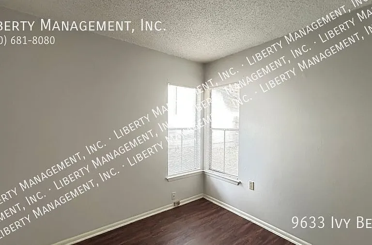 9633 Ivy Bnd — Photo 12