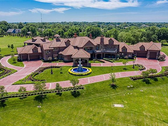 6813 W 183rd St, Stilwell, KS 66085 | Zillow
