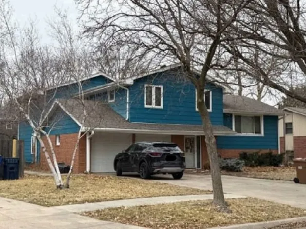 431 Driftwood Dr, Lincoln, NE 68510