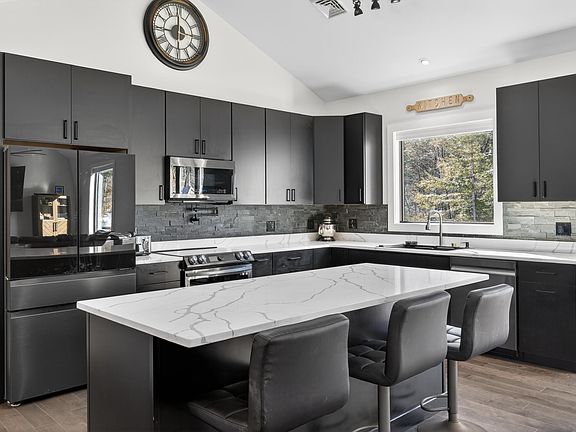 4th image of 29 Walnut Brook Road