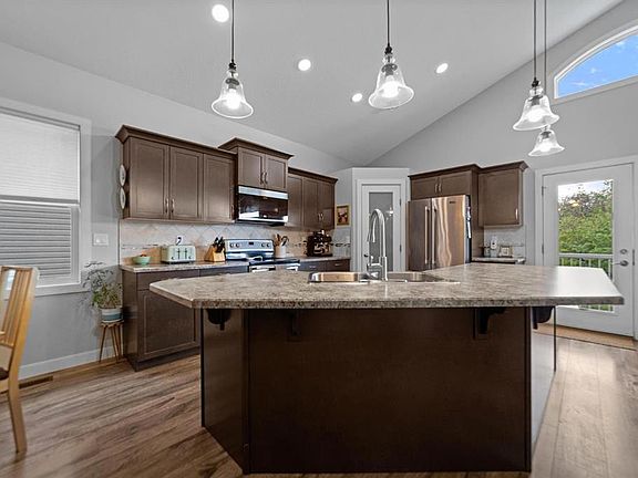 5th image of 3419 W 51st St