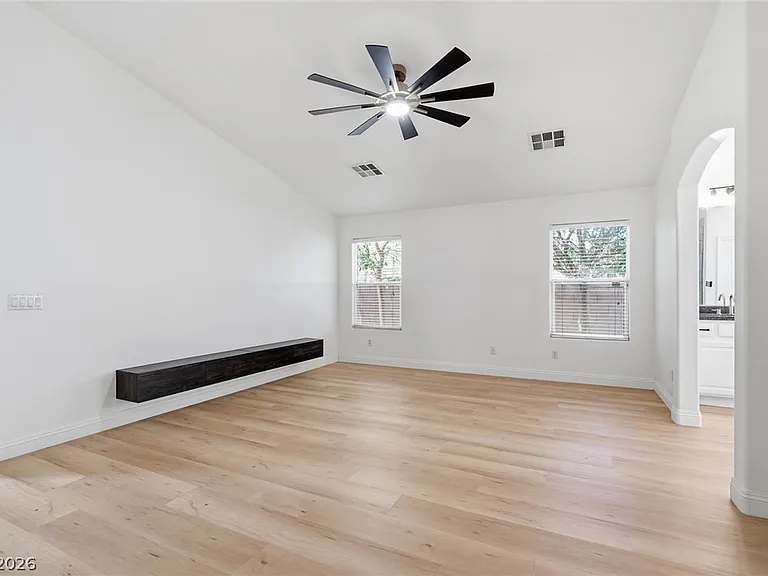 9717 High Alpine St — Photo 20
