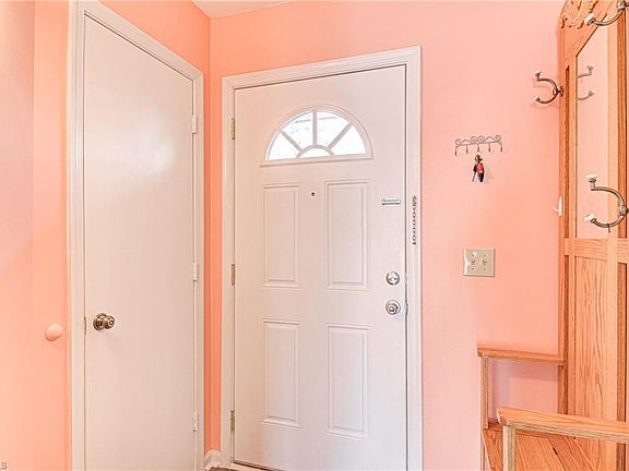 4th image of 4229 Baylor St