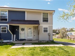 299 Holland Ct, Coraopolis, PA