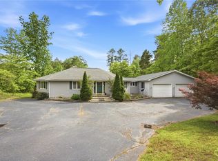 502 Leprechaun Ln, Westminster, SC 29693
