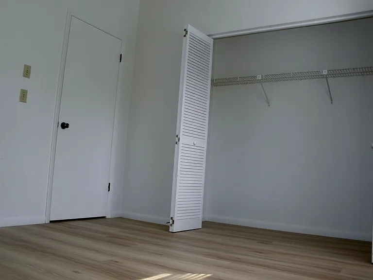 2125 SW 39th Way — Photo 17