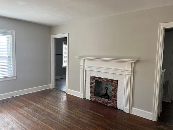 3rd image of 227 N Briggs Ave