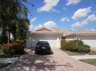 3320 Cayman Ln, Naples, FL 34119