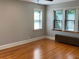 10619 S Hale Ave #3, Chicago, IL 60643