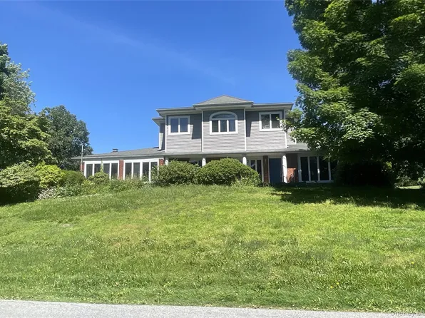 91 Ridge Road, Marlboro, NY 12542