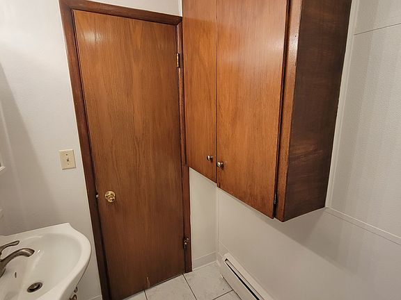 2nd image of 2221 Olive St #A