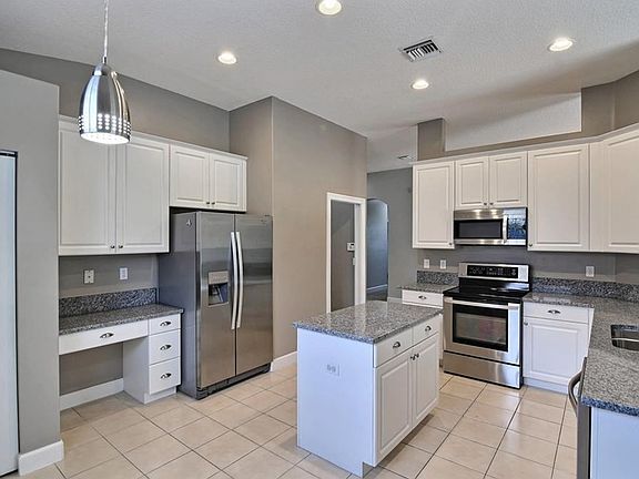 5th image of 4261 Abington Woods Cir