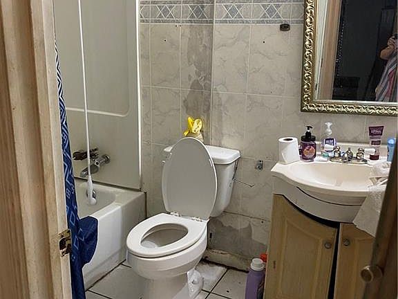 5th image of 1525 Saint Ann Pl