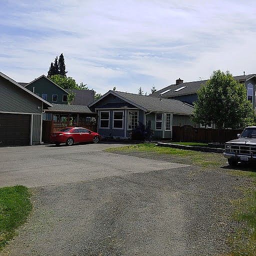 2nd image of 1429 77th Trl SE