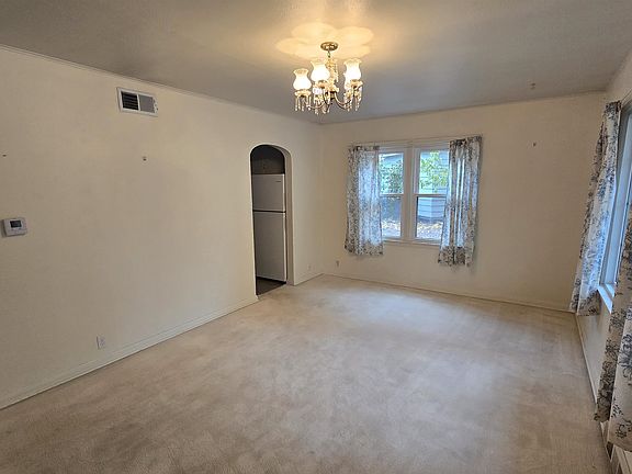 3rd image of 2912 Kimler Ave
