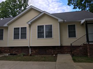 204 Connecticut Ave, Greer, SC 29650