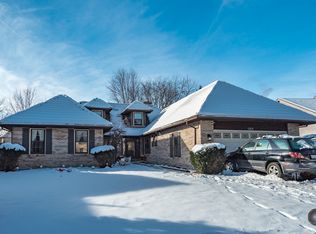 1213 Johnson Dr, Naperville, IL