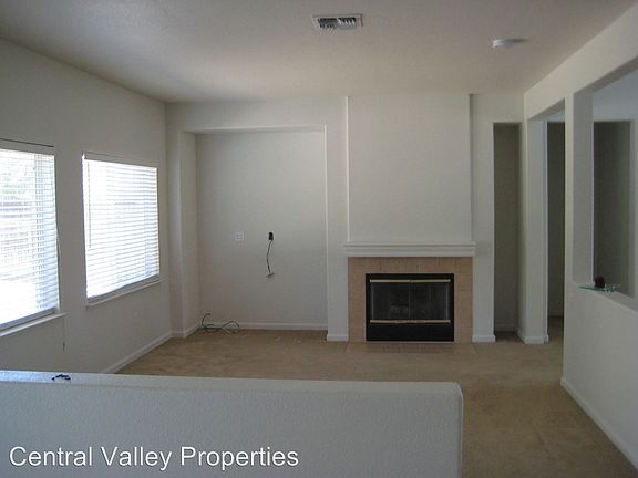 5th image of 1210 Manley Dr