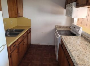 3200 Waller St APT 8, Waller, TX 77484