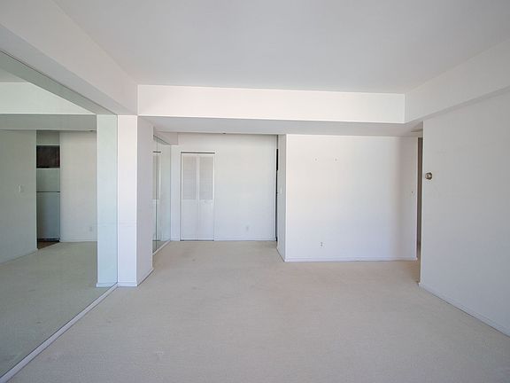 3rd image of 1177 California St APT 708