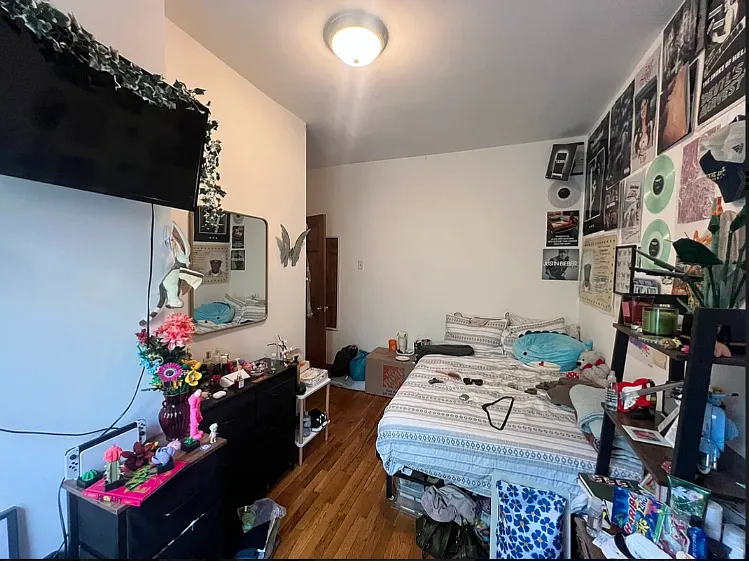 530 E 13th St #23 — Photo 4
