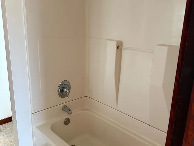 3176 NE Flintlock Pl — Photo 7