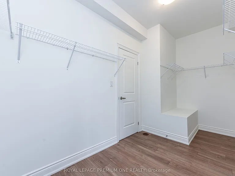 33 Salvador Allende Ct — Photo 24