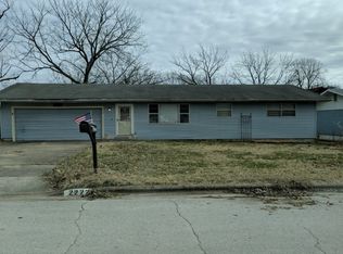 2222 N Cottage Ave, Springfield, MO 65803