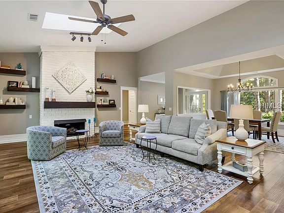 5th image of 11 Brunson Ct