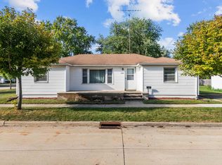1104 E Tennessee Ave, Oshkosh, WI 54901