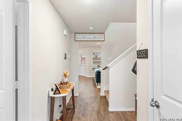 3 bed, 2.5 bath, 1625 sqft, $1,850 — Photo 4