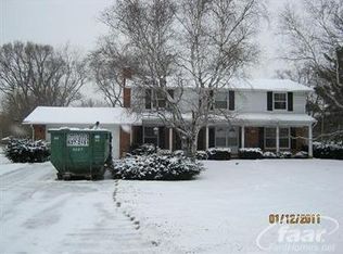 1149 E Woodworth Dr, Grand Blanc, MI 48439