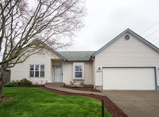 3925 Shenstone Dr, Eugene, OR 97404